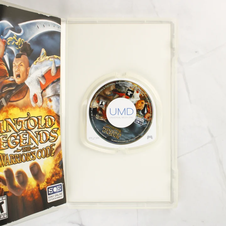 Untold Legends: The Warrior's Code UMD lemez Nyitott PSP tok az Untold Legends UMD lemezzel