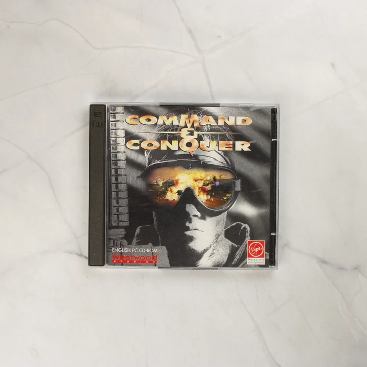 Command & Conquer CD-tok Command & Conquer vastag CD-tok elölnézete
