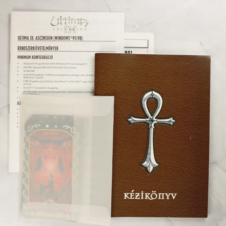 Ultima IX kézikönyv és kiegészítők Ultima IX Ascension kézikönyv és Tarot kártyák