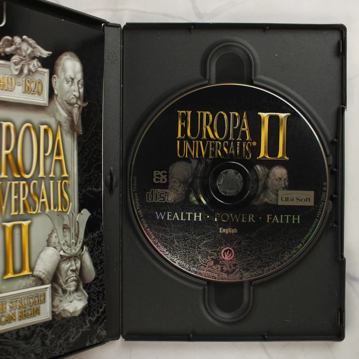 Europa Universalis II lemez és tok Europa Universalis II nyitott tok és CD lemez