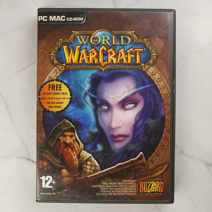A World of Warcraft PC/Mac játék borítója éjelf és törp karakterekkel