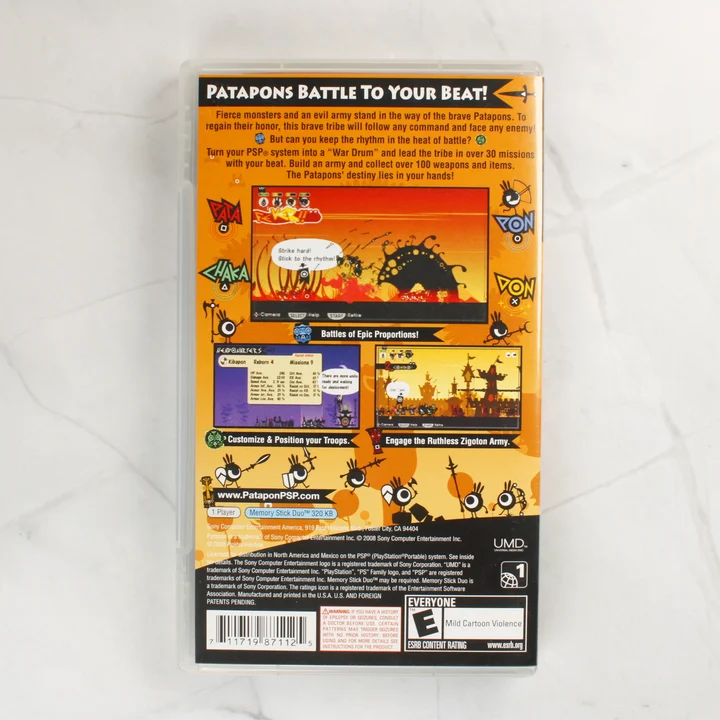 A Patapon PSP játék hátoldala leírással és képernyőfotókkal.