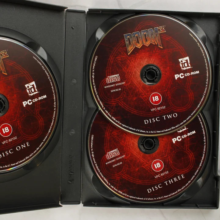Doom 3 lemezek Doom 3 PC játék lemezek a tokban