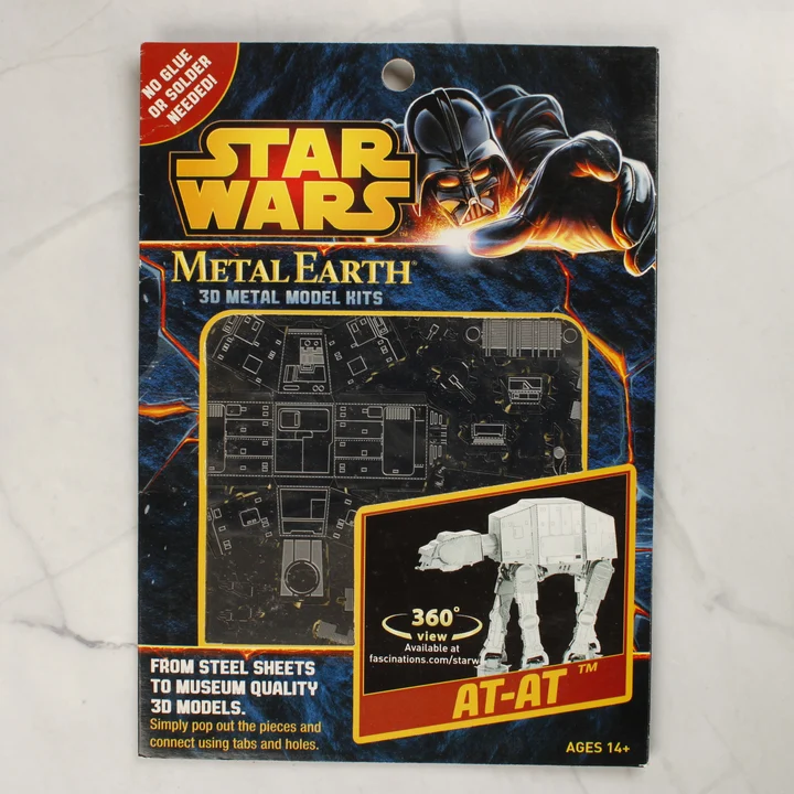 Metal Earth Star Wars AT-AT 3D fémmodell készlet elölnézete