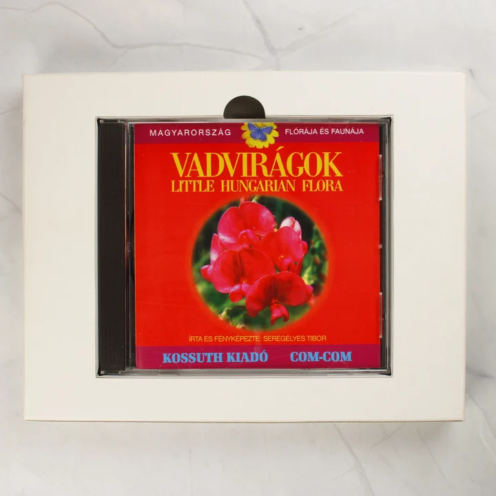 Vadvirágok CD-tok a fehér kartonbetétben