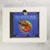 A CD-ROM tokja a fehér belső kartonbetétben