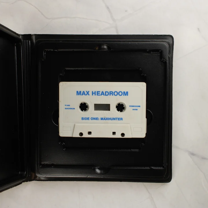 Max Headroom C64 kazetta Max Headroom Commodore 64 adathordozó kazetta a tokban