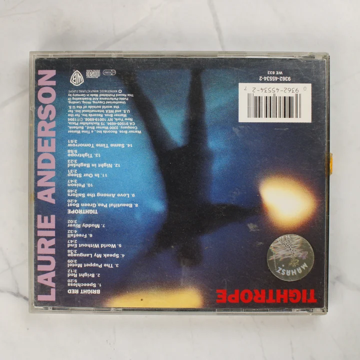 Laurie Anderson - Bright Red CD hátlap Laurie Anderson Bright Red zenei CD hátlapja számlistával és vonalkóddal