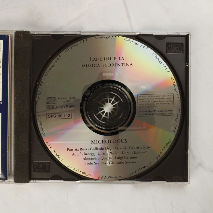 A Micrologus együttes Landini e la musica florentina című CD lemeze a nyitott tokban