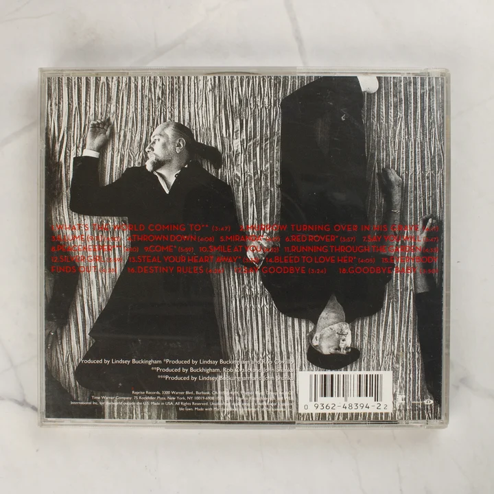 A Fleetwood Mac Say You Will CD-tok hátlapja a számlistával és vonalkóddal