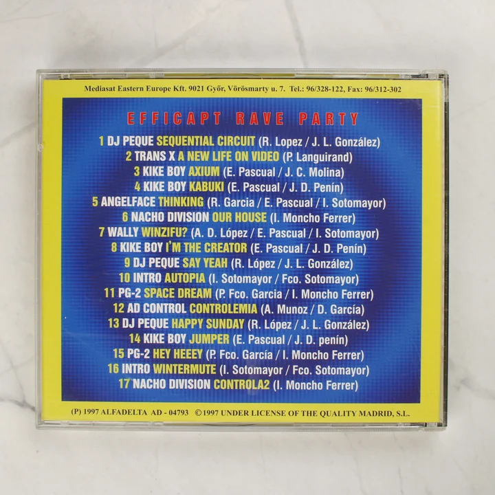 Efficapt Rave Party CD hátlap Az Efficapt Rave Party CD hátlapi borítója a számlistával