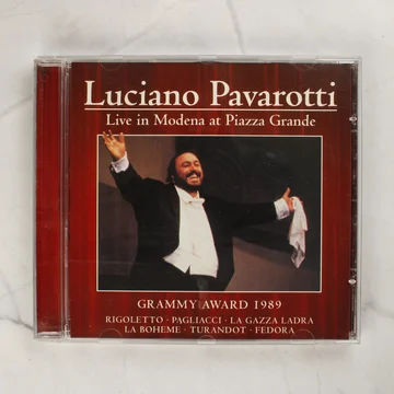 Luciano Pavarotti Live in Modena zenei CD előlapja normál műanyag tokban