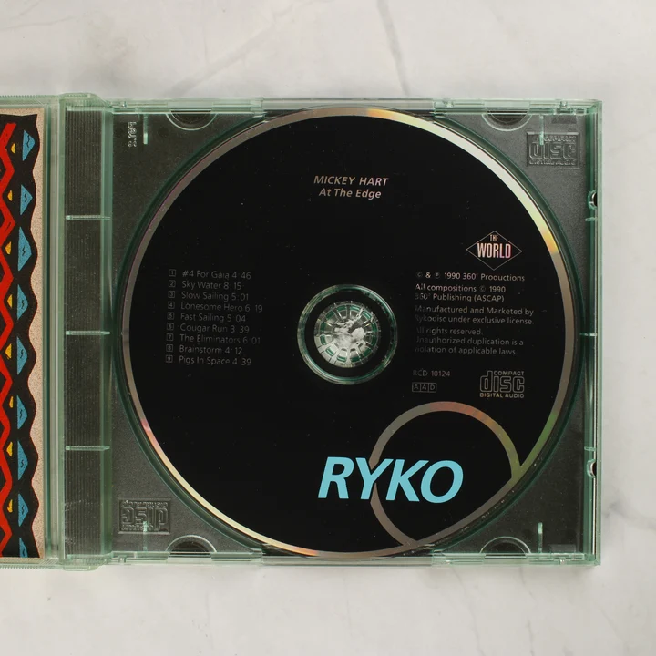Mickey Hart - At The Edge CD lemez Mickey Hart At The Edge fekete színű audió CD lemez a nyitott tokban