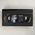 A fekete TDK gyártmányú VHS kazetta a Végtelen történet színes címkéjével