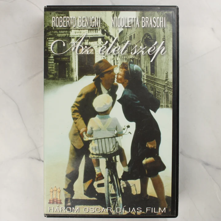 Az élet szép VHS borító Az élet szép című film VHS kazettájának előlapi borítója