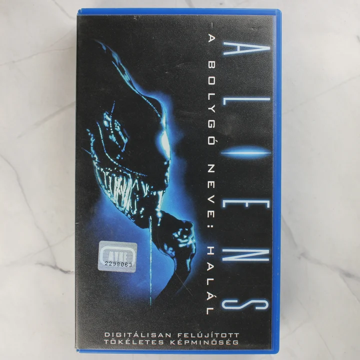 Aliens - A bolygó neve: Halál VHS borító előlap Aliens - A bolygó neve: Halál VHS kazetta kék tokban, elölnézet