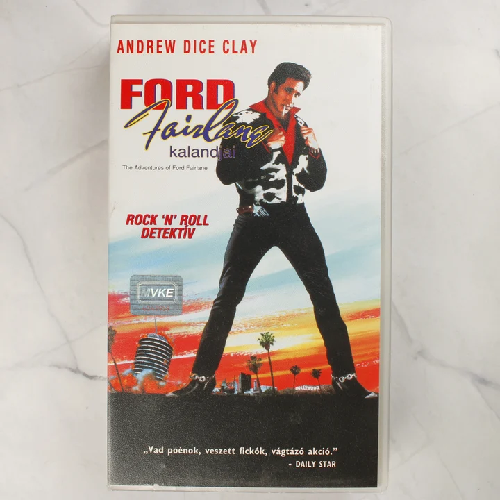 Ford Fairlane kalandjai VHS előlap A Ford Fairlane kalandjai VHS kazetta tokjának előlapja Andrew Dice Clay képével