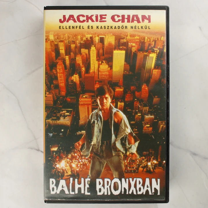 Balhé Bronxban VHS borító előlap A Balhé Bronxban című film magyar VHS borítójának előlapja Jackie Chan képével