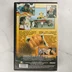 A Balhé Bronxban című film magyar VHS borítójának hátlapja leírással és jelenetképekkel