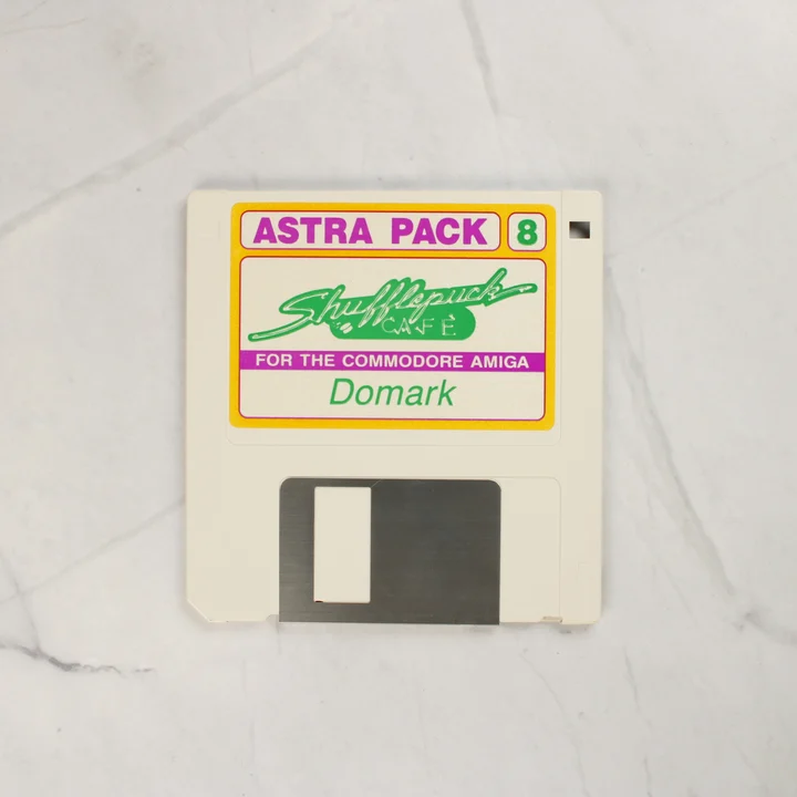 Shufflepuck Café Amiga floppy lemez A Shufflepuck Café Amiga játék 3,5 colos floppy lemeze
