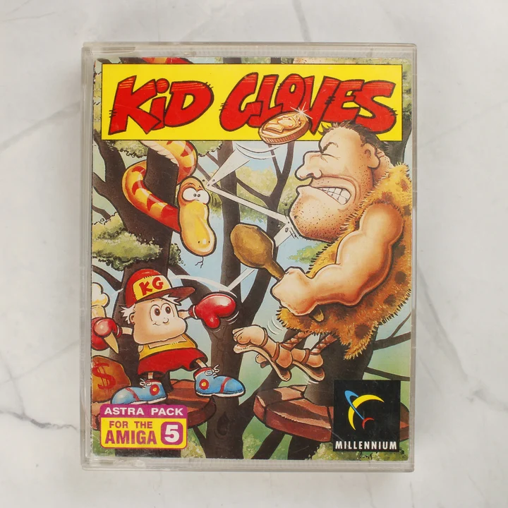 A Kid Gloves Amiga videójáték előlapi borítója a műanyag tokban
