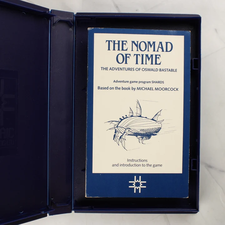The Nomad of Time használati útmutató füzet A játékhoz tartozó eredeti használati útmutató füzet a nyitott tokban