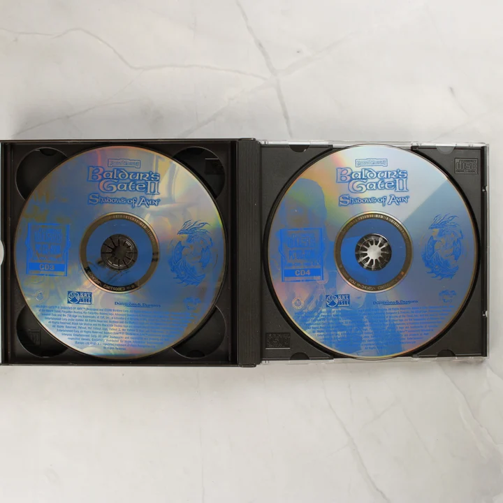 Baldur's Gate II CD3 és CD4 lemezek A Baldur's Gate II harmadik és negyedik telepítőlemeze a nyitott tokban