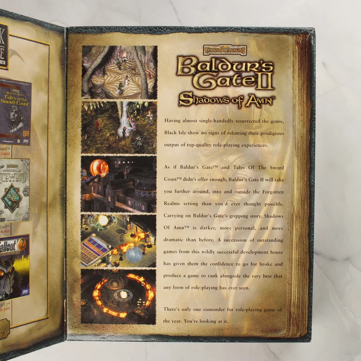Baldur's Gate II doboz kihajtható füle A Baldur's Gate II dobozának kihajtható belső oldala