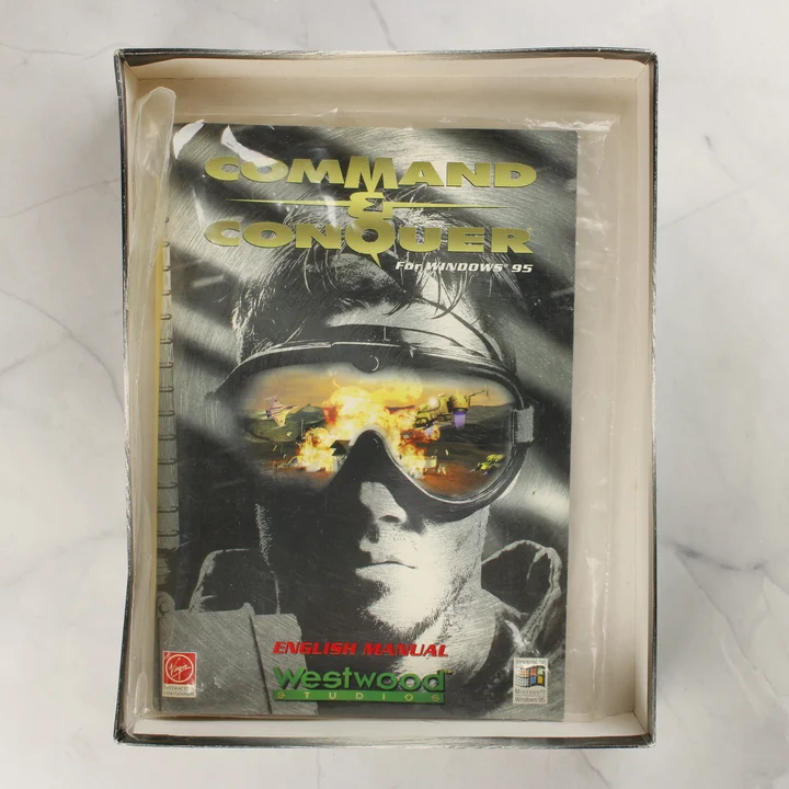 Command & Conquer kézikönyv a dobozban Az eredeti angol nyelvű kézikönyv a kartondobozban