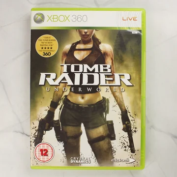 Tomb Raider Underworld Xbox 360 játék tokjának előlapja Lara Croft képével