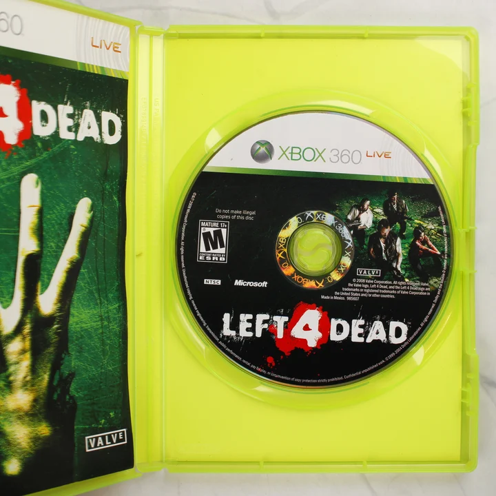 Left 4 Dead Game of the Year Edition Xbox 360 nyitott tok a lemezzel és kiskönyvvel