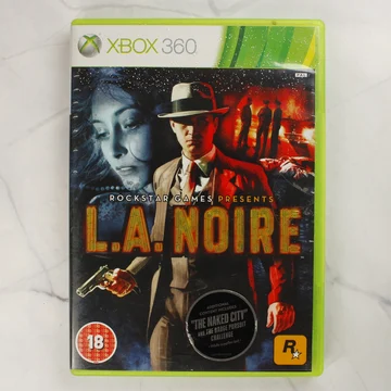 Az L.A. Noire Xbox 360 játék tokjának előlapja a főszereplővel és a logóval