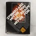 A Commodore 64 játék tokjának hátoldala a leírással és grafikával