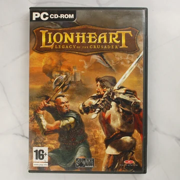 A Lionheart: Legacy of the Crusader PC játék előlapi borítója a tokban