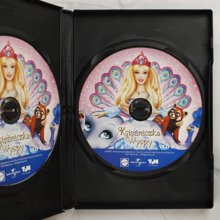 Barbie jako Księżniczka Wyspy VCD lemezek A nyitott tok a két darab Barbie jako Księżniczka Wyspy VCD lemezzel
