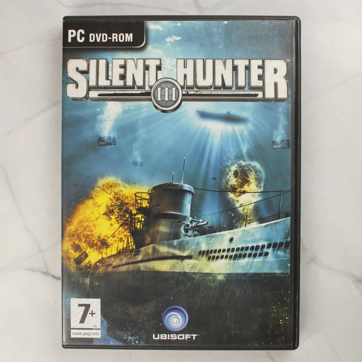 Silent Hunter III PC játék előlap A Silent Hunter III PC-s videójáték elülső borítója a tengeralattjáró grafikájával