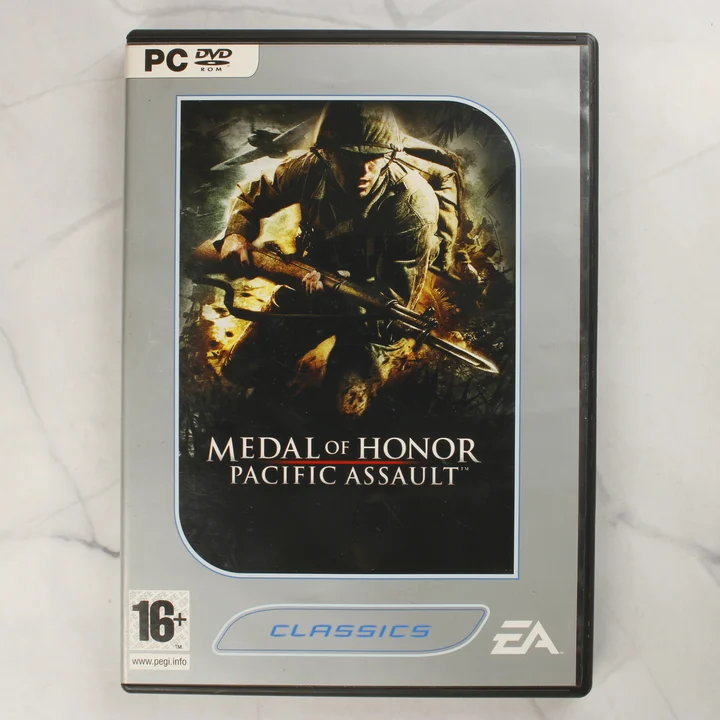 Medal of Honor Pacific Assault PC előlap A Medal of Honor Pacific Assault PC-s videójáték Classics kiadásának előlapja szürke tokban