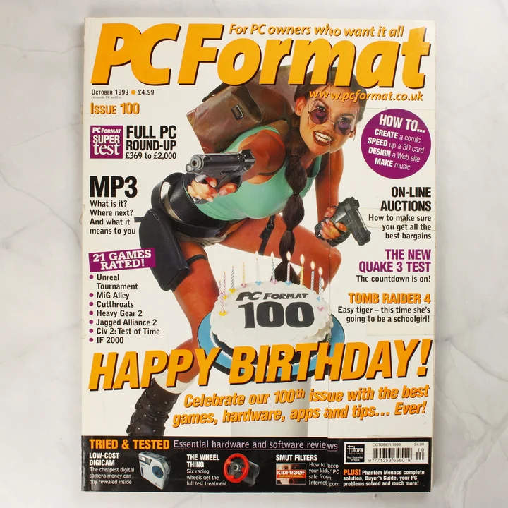 PC Format magazin 100. szám borító A PC Format magazin 100. számának színes borítója Lara Croft karakterével