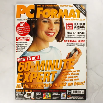 A PC Format magazin 1999. szeptemberi számának színes borítója egy mosolygó nővel