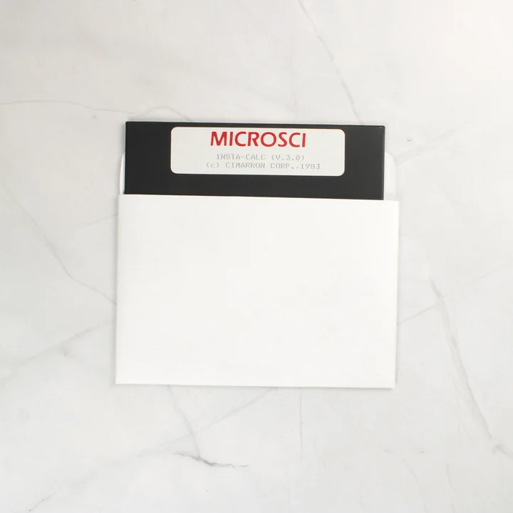 5,25 colos floppy lemez fehér papírtokban