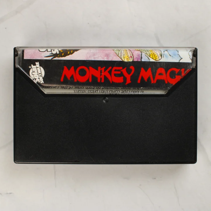 A Monkey Magic videójáték fekete műanyag tokja hátulról
