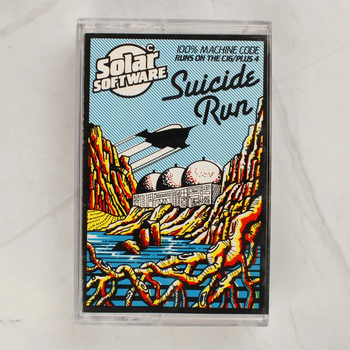 A Suicide Run videójáték színes papírborítója a műanyag tokban