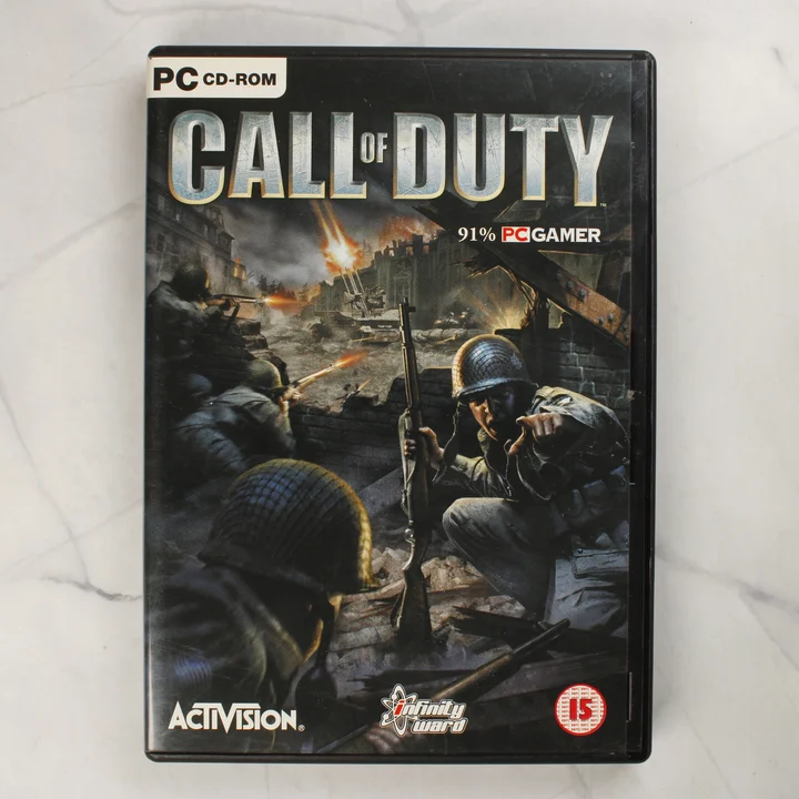Call of Duty PC CD-ROM videójáték tokjának előlapja borítóval