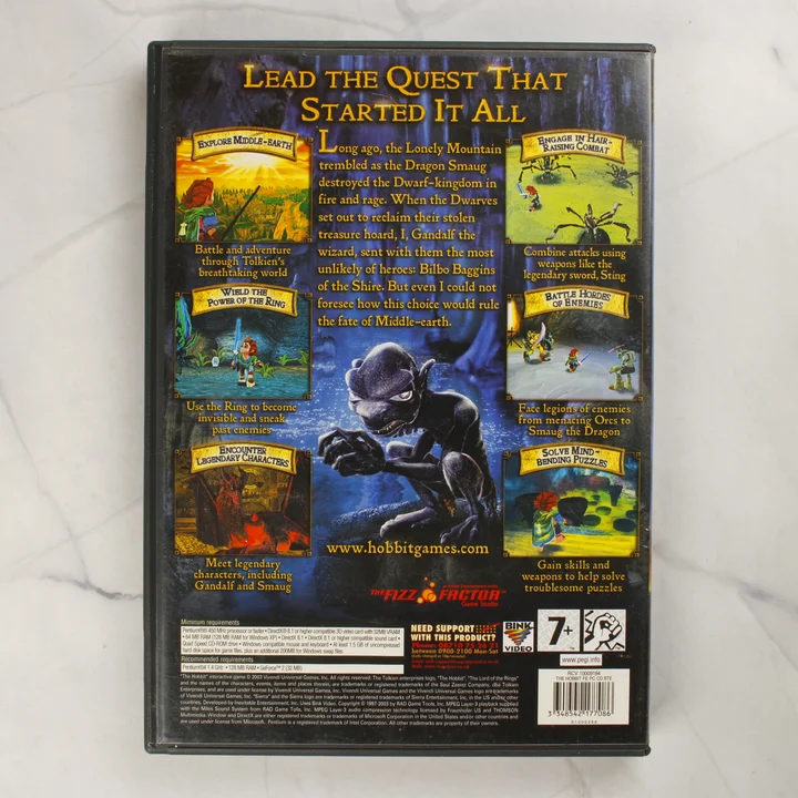 The Hobbit PC CD-ROM videójáték dobozának hátoldala a leírással és gépigénnyel