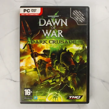 Warhammer 40,000: Dawn of War - Dark Crusade PC videójáték DVD-tokjának előlapja