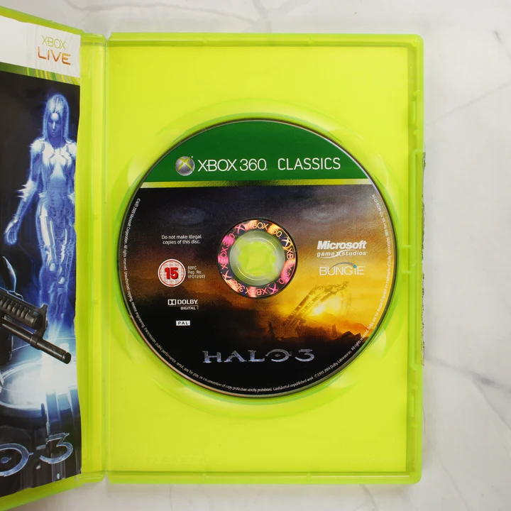 Halo 3 Xbox 360 Classics nyitott tok lemezzel Nyitott Xbox 360 tok a Halo 3 játéklemezzel és a kézikönyvvel