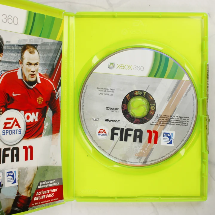 FIFA 11 Xbox 360 játék lemeze a nyitott műanyag tokban