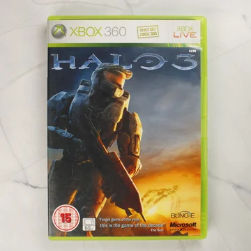 Halo 3 Xbox 360 videójáték tokjának előlapja Master Chief figurájával