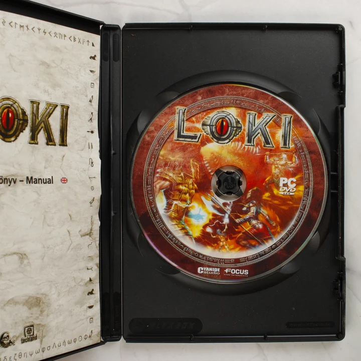 Nyitott Loki PC játék tok a DVD lemezzel és a kézikönyvvel