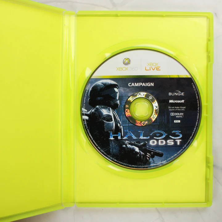 Halo 3: ODST Xbox 360 nyitott tok a lemezzel Halo 3: ODST Xbox 360 játéklemez a kinyitott tokban